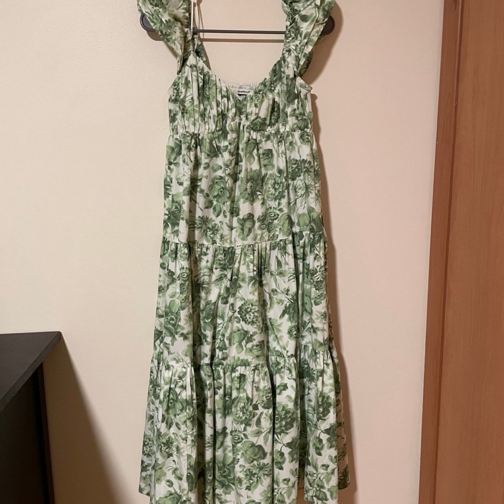 Green Floral Dress with Ruffled Sleeves